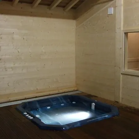 Hotel Alpen Roc 3*