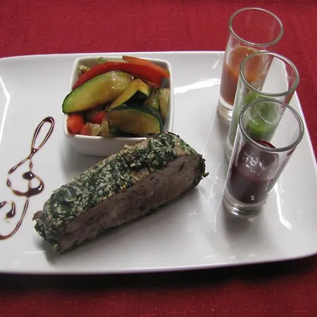 Alpen Roc فندق مورزين