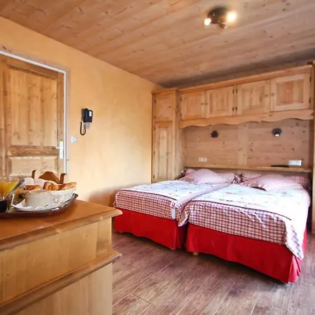 Hotel Alpen Roc 3*