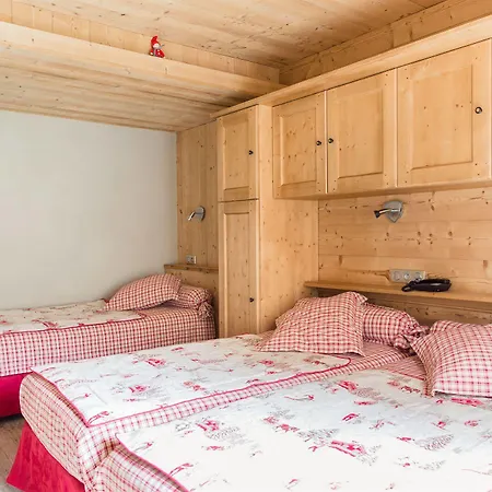 Hotel Alpen Roc 3*