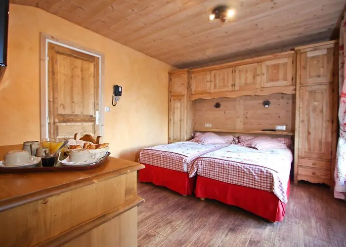 Hotel Alpen Roc 3*